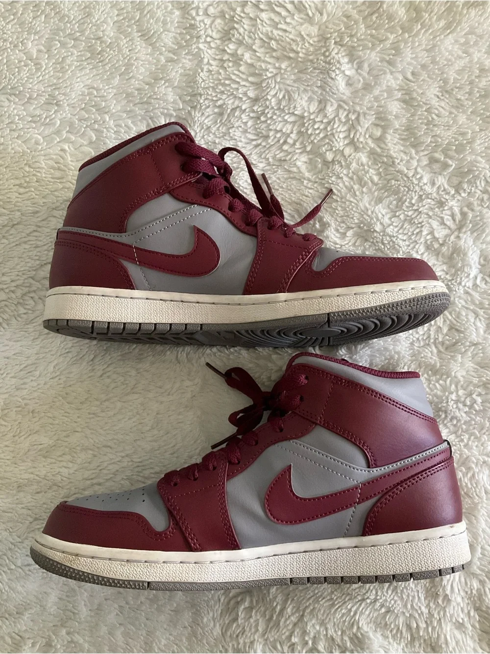 Nike High Top Sneakers in Maroon & Gray